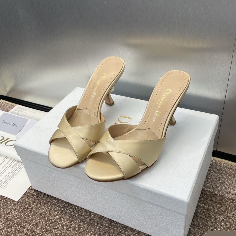 ch**an D*or slippers